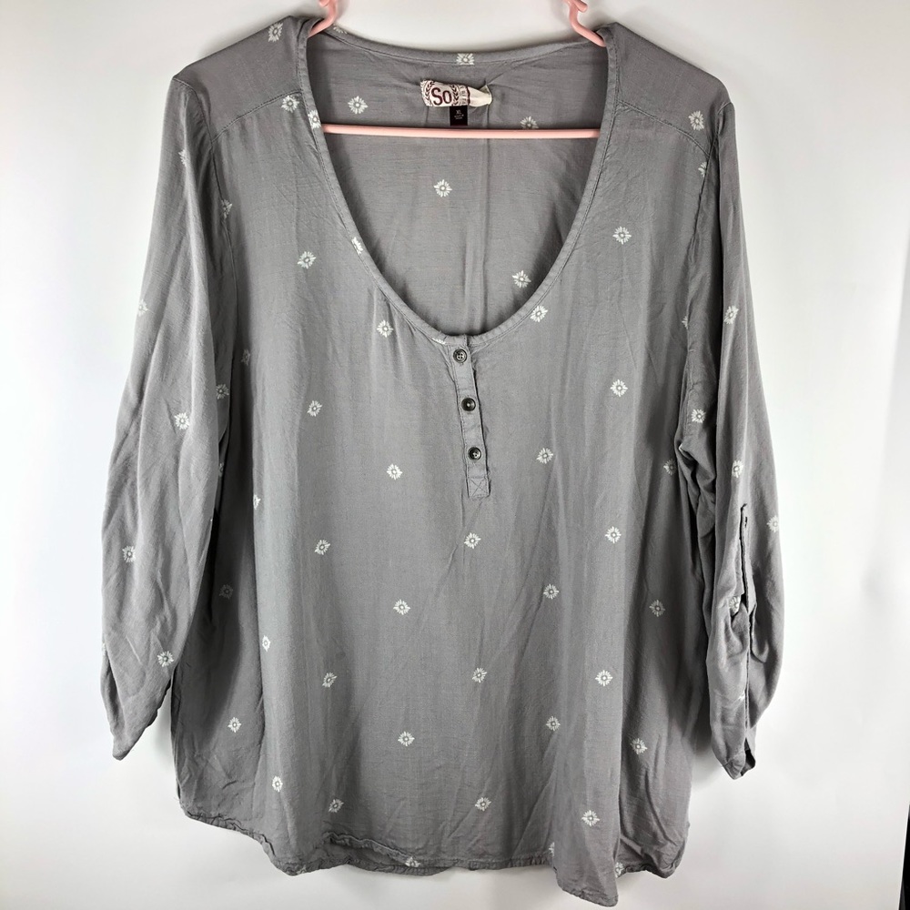 So blouse with flower pattern